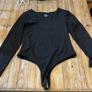 NUUDS | Long Sleeve Scoop Neck Bodysuit